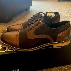 BAR III Oxford men's dress shoe. Size 9